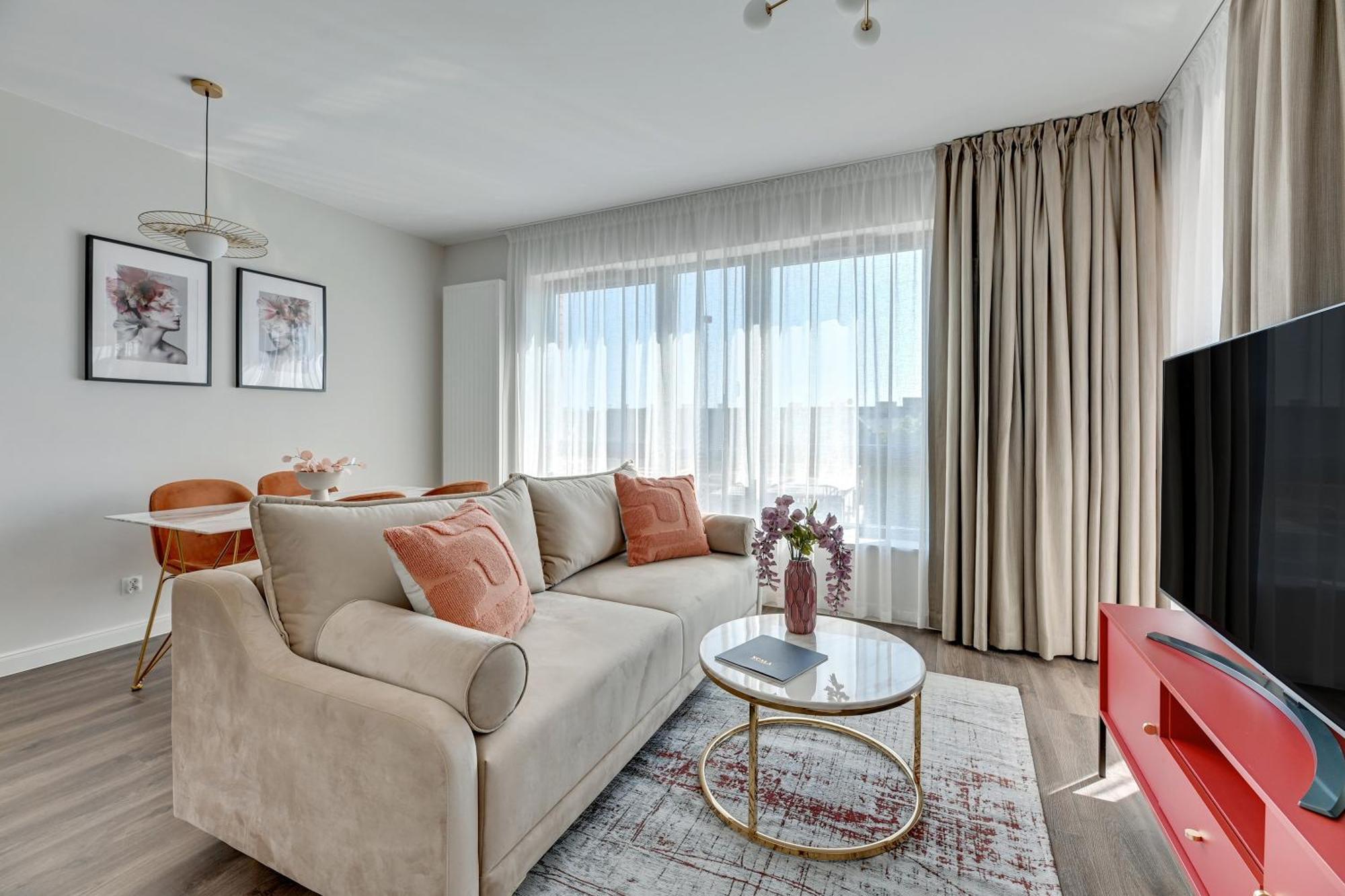 Scala City Center Apartments With Parking By Lion Apartments กดัญสก์ ภายนอก รูปภาพ