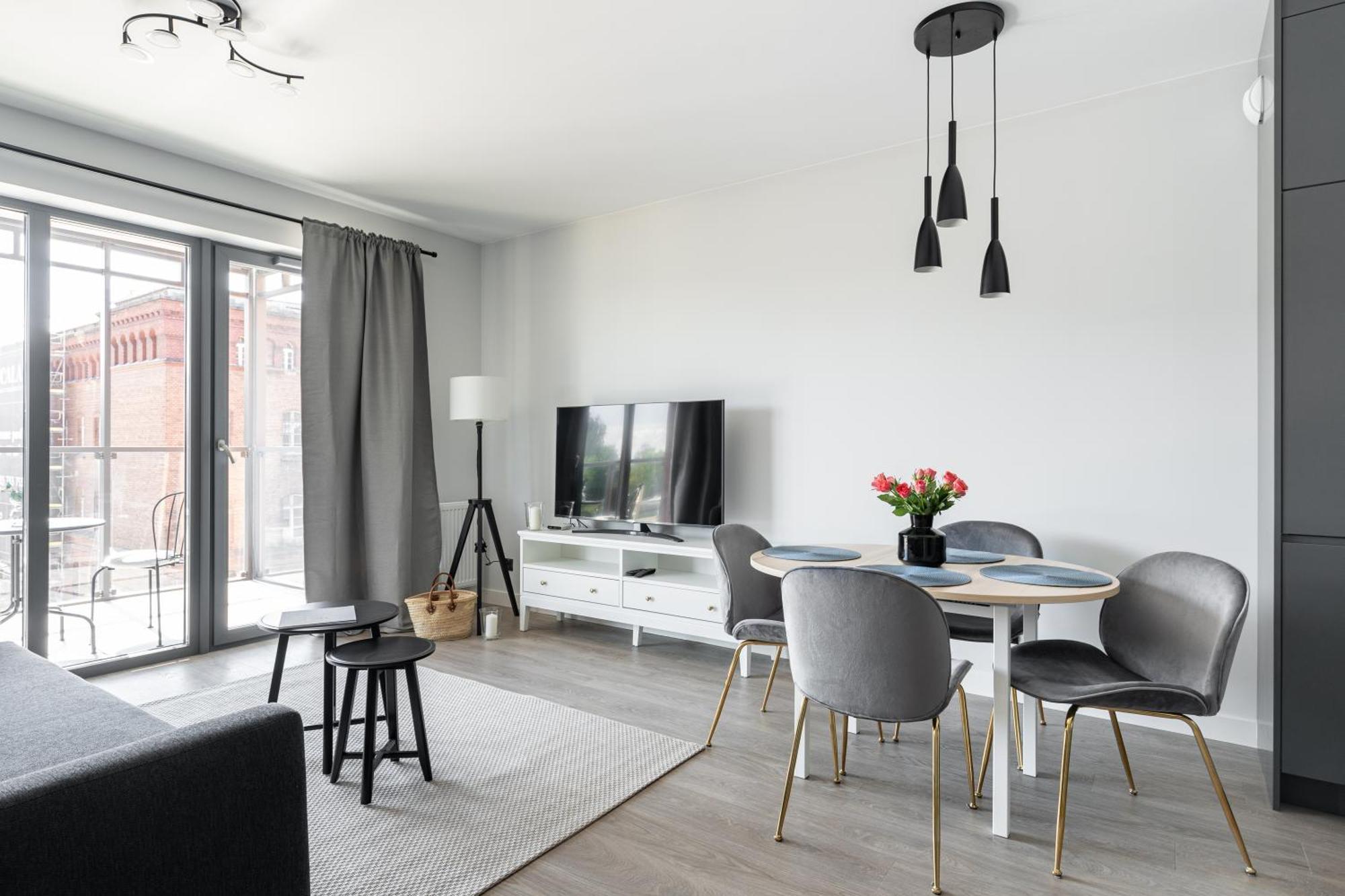 Scala City Center Apartments With Parking By Lion Apartments กดัญสก์ ภายนอก รูปภาพ